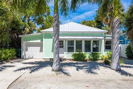 504 Spring Ave Anna Maria, FL 34216