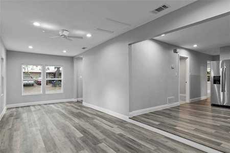337 Ash Street Lewisville, TX 75057
