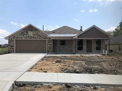 1090 Western Hills Dr. Ferris, TX 75125