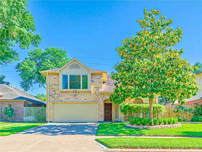 16311 Mccormick Dr Houston, TX 77095