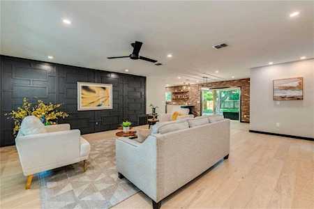 5707 Fairlane Dr Austin, TX 78757