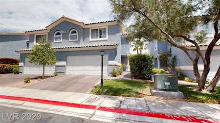 8472 Pacific Fountain Las Vegas, NV 89117