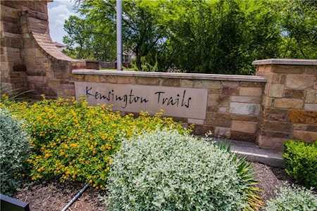 149 Hollis Ln Kyle, TX 78640