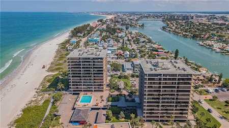 7650 Bayshore Dr #401 Treasure Island, FL 33706