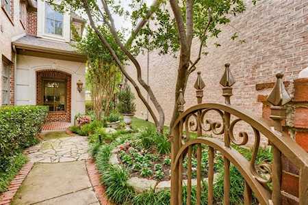 7307 Hill Forest Drive Dallas, TX 75230