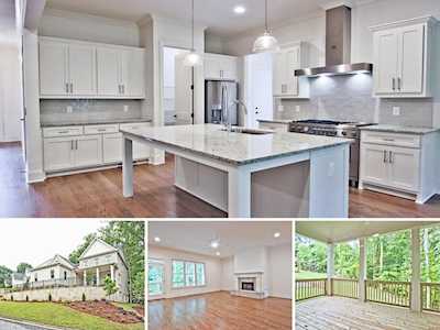 5706 Registry Oaks Ln Mableton, GA 30126