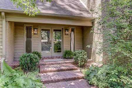 2246 Kimbrough Woods Pl Germantown, TN 38139