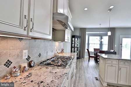 24302 Purple Finch Dr Aldie, VA 20105