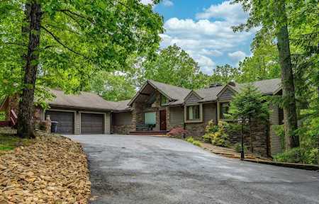 4847 Hunting Hills Roanoke, VA 24018
