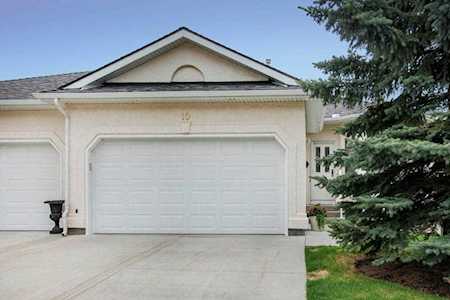 10 Eagleview Place Cochrane, AB T4C 1P8