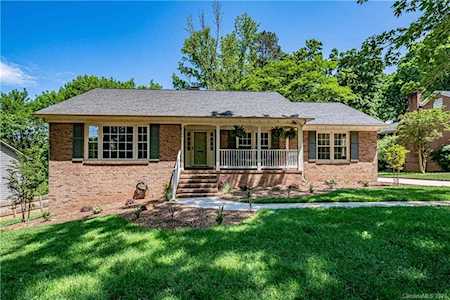 2307 Red Barn Ln Charlotte, NC 28210