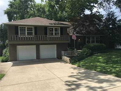4904 Mohawk Dr Roeland Park, KS 66205