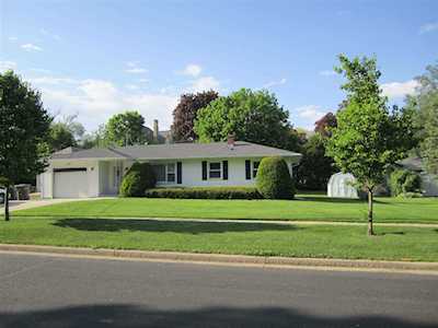 321 Water St Lake Mills, WI 53551-1634