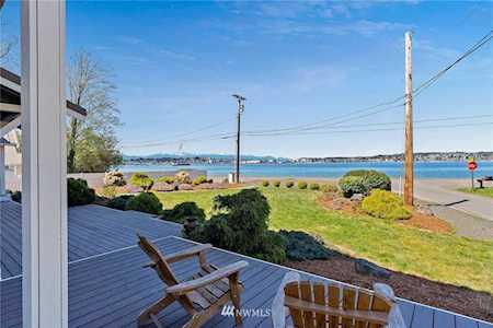 1374 Ahlstrom Rd E Port Orchard, WA 98366