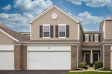 475 Brookside Dr Oswego, IL 60543