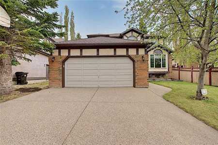 6950 Christie Estate Blvd SW Calgary, AB T3H 2S2