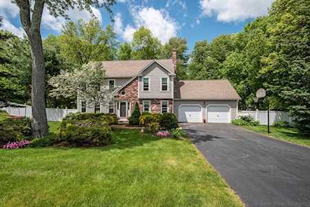 40 Wayside Rd Westborough, MA 01581