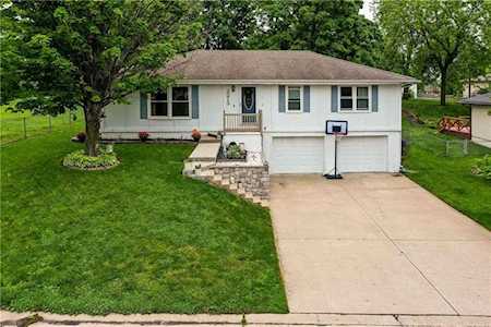 2213 Elephant Trl St Joseph, MO 64506