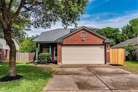 17506 Salt Flat Ln Round Rock, TX 78664