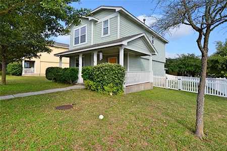 445 Haupt Kyle, TX 78640