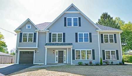 4 Farrant Road Natick, MA 01760