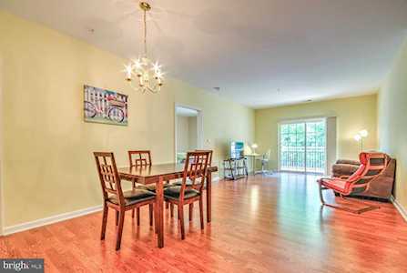 234 Breeders Cup Dr Cherry Hill, NJ 08002