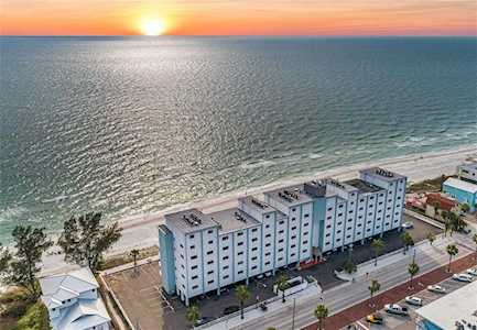 8470 W Gulf Blvd #302 Treasure Island, FL 33706