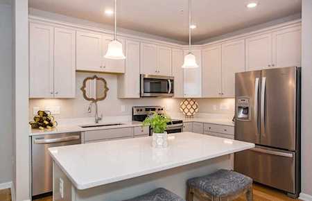 459 River Rd (Unit 4203) #4203 Andover, MA 01810