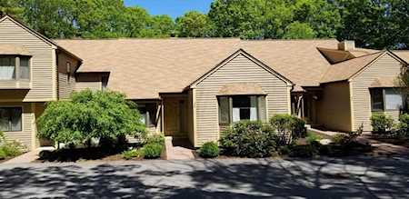 36 Bentwood Dr #36 Sturbridge, MA 01566