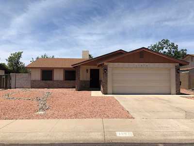 144 W Villa Maria Drive Phoenix, AZ 85023