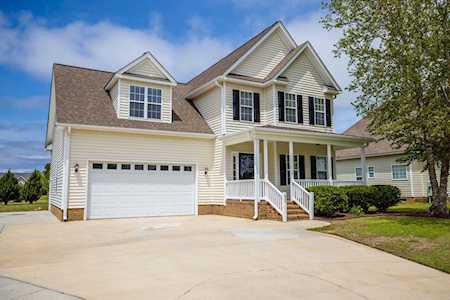 650 Broadmoor Court Grimesland, NC 27837