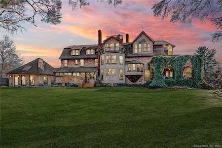 18 Brightwood Lane West Hartford, CT 06110