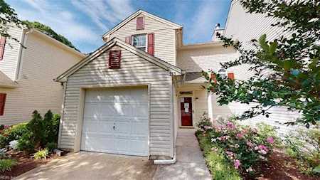 975 Water Oak Ct Newport News, VA 23602