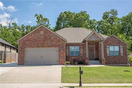 1511 Sweetbriar Centerton, AR 72719