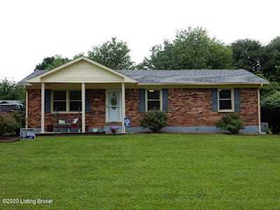 2223 Elmcrest Dr Bardstown, KY 40004