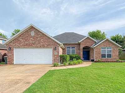 105 Skinner St Centerton, AR 72719