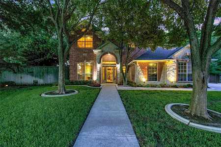 2617 Abercorn Drive Grapevine, TX 76051
