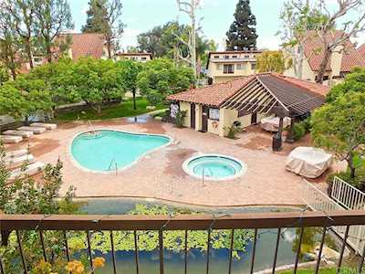 5479 E Centralia Street #17 Long Beach, CA 90808