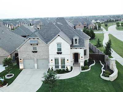 9717 Rexford Drive Fort Worth, TX 76131