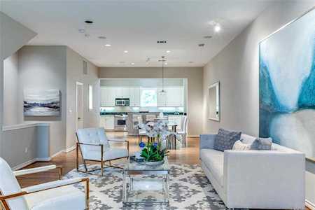 3908 Travis Street Dallas, TX 75204