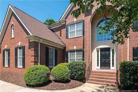 11033 Fountaingrove Dr Charlotte, NC 28262