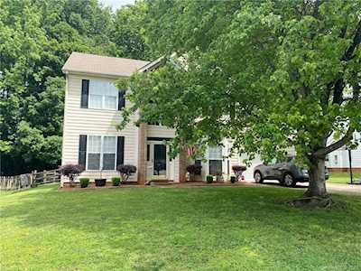6709 Reedy Creek Rd Charlotte, NC 28215