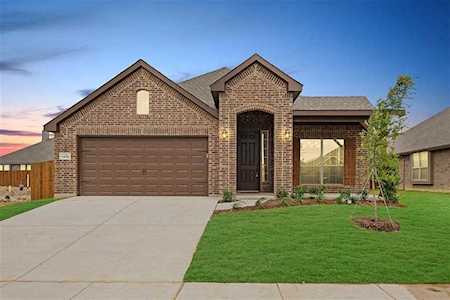 7525 Rothbury Drive Saginaw, TX 76179