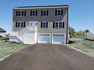 32 Tsitsinos Drive Peabody, MA 01960