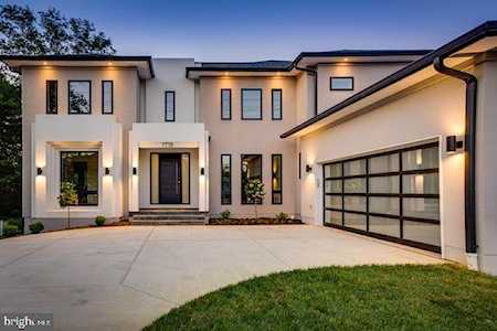 1715 Great Falls St Mclean, VA 22101