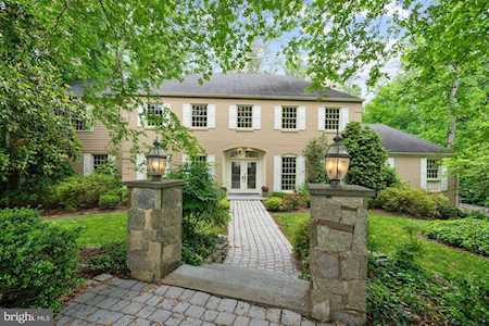 7016 Green Oak Dr Mclean, VA 22101