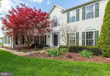 17239 Twinoaks Place Hamilton, VA 20158
