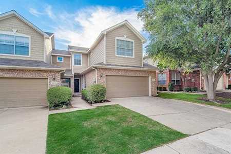 8517 Hunters Trace Lane Plano, TX 75024