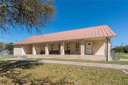 17408 Village Dr Dripping Springs, TX 78620