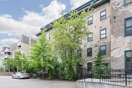 426 Mount Hope Street #402 North Attleboro, MA 02760